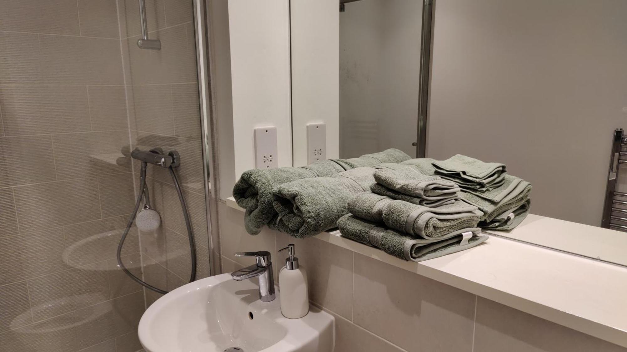 Quayside Penthouse 2 Bedroom Ensuite Near Media City & Manchester United Esterno foto